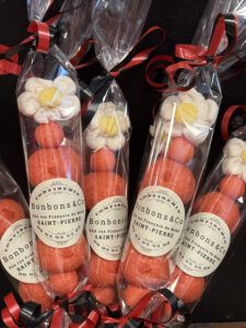 Brochettes rouges et noires